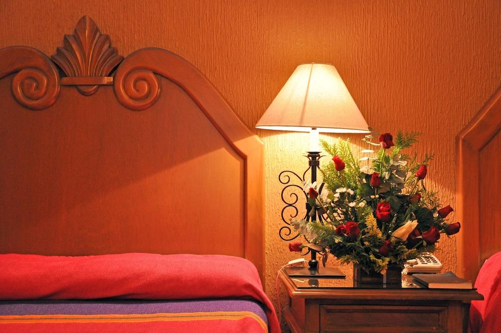 Hotel La Parroquia Pátzcuaro Exterior foto